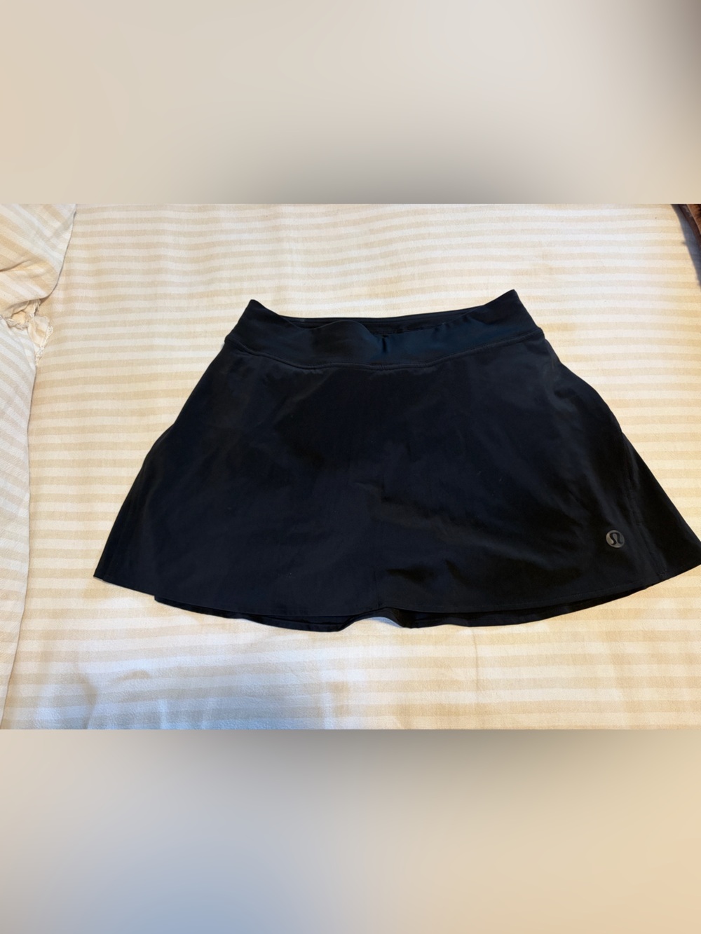 Lululemon black tennis skirt with built in shorts